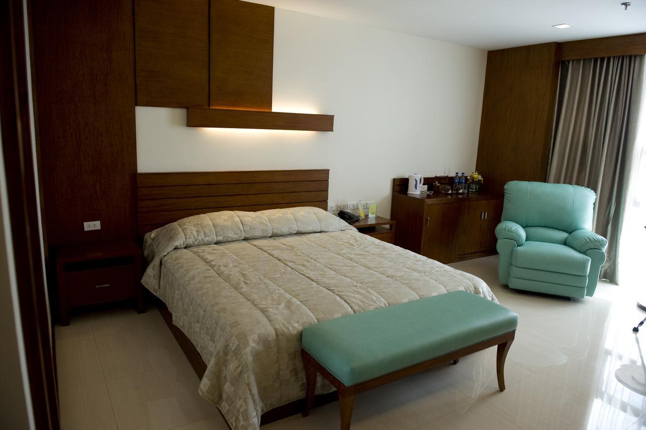 Skinetics Wellness Center Boutique Hotel Iloilo City Bagian luar foto